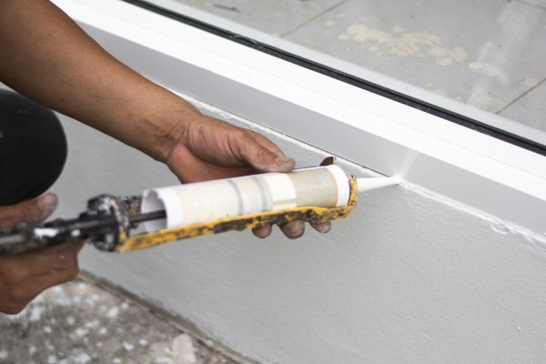 Window Caulking Restoration