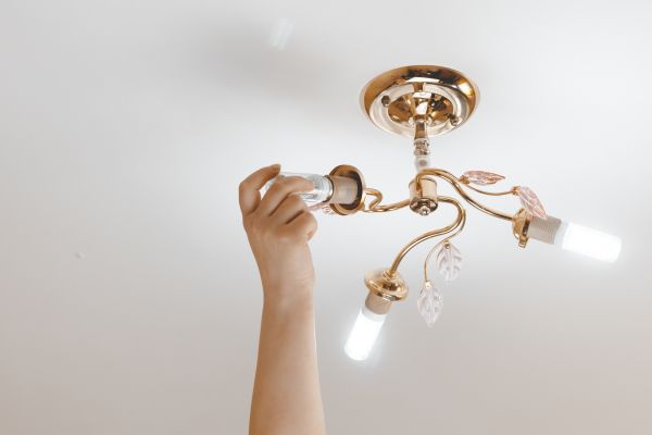 Chandelier Lighting Service